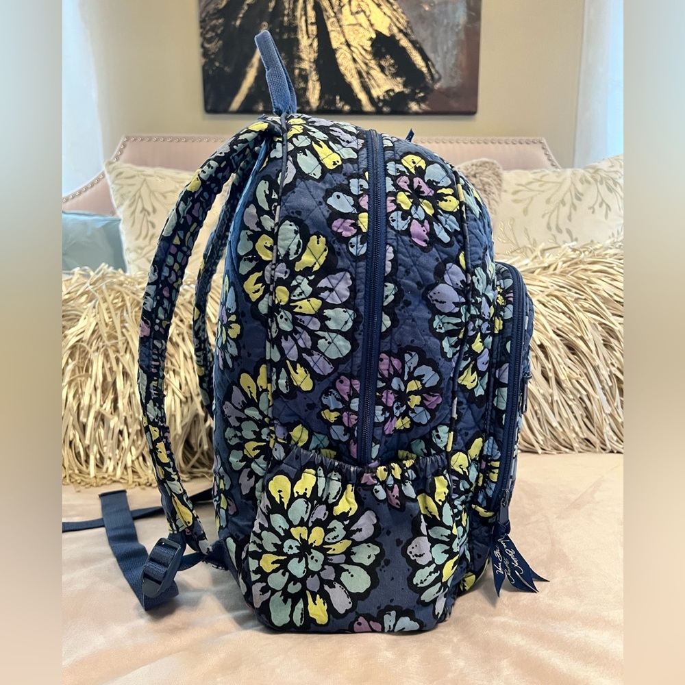 VERA BRADLEY Indigo Pop Essential Backpack Navy Blue Green Floral - Picture 11 of 14